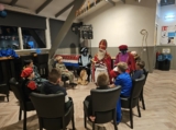 Sinterklaasfeest bij S.K.N.W.K. voor JO7-1 van vrijdag 1 december 2023 (141/180)